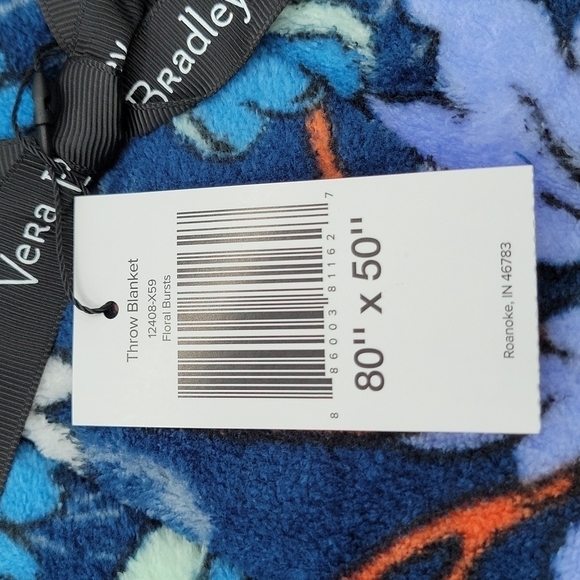 Vera Bradley floral bursts throw blanket - Picture 3 of 5